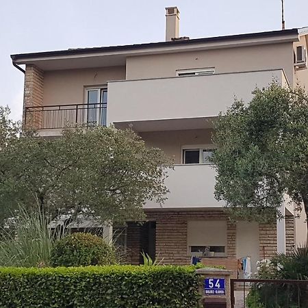 Krajcar Apartment Banjole Bagian luar foto