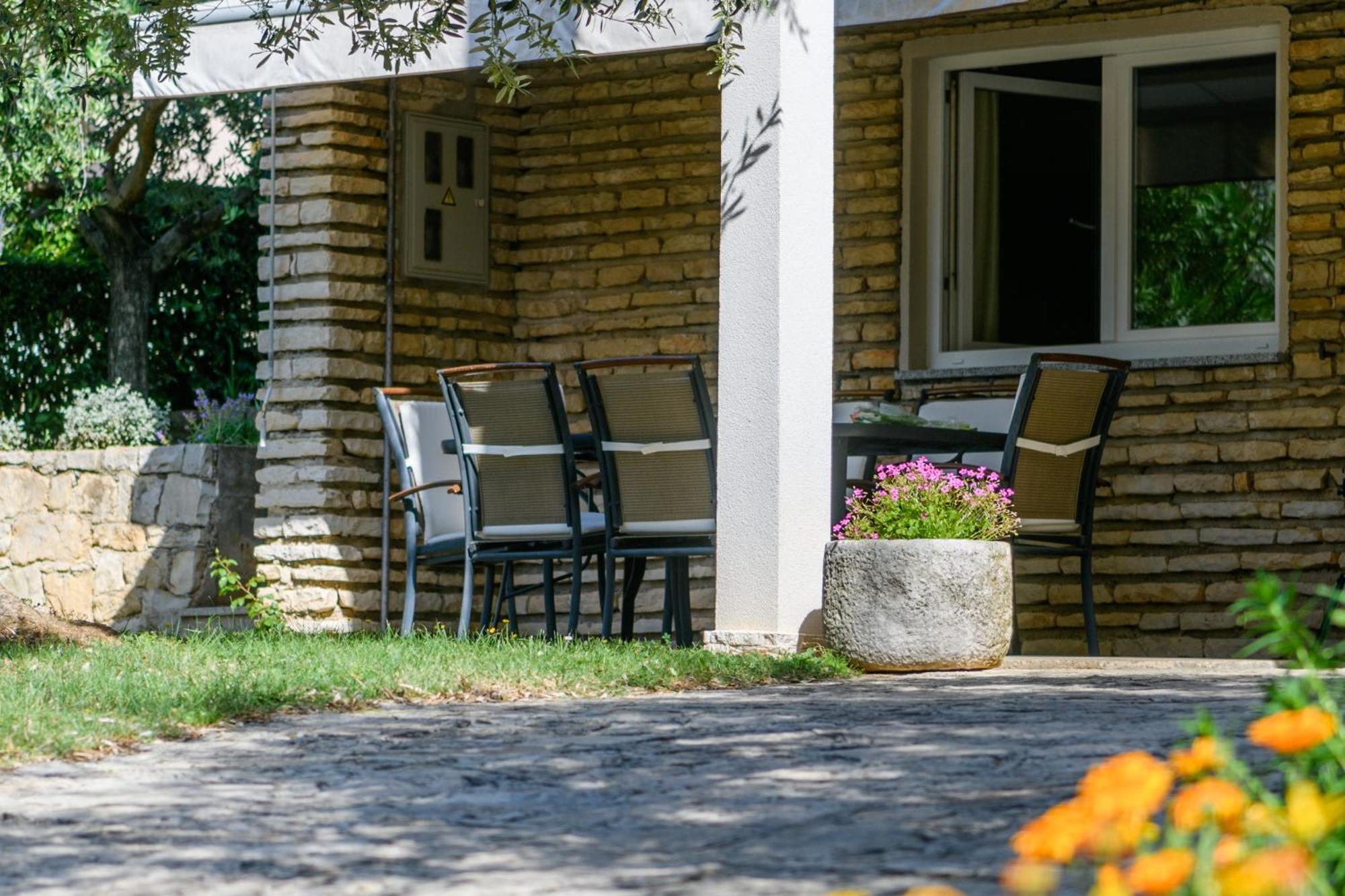 Krajcar Apartment Banjole Bagian luar foto