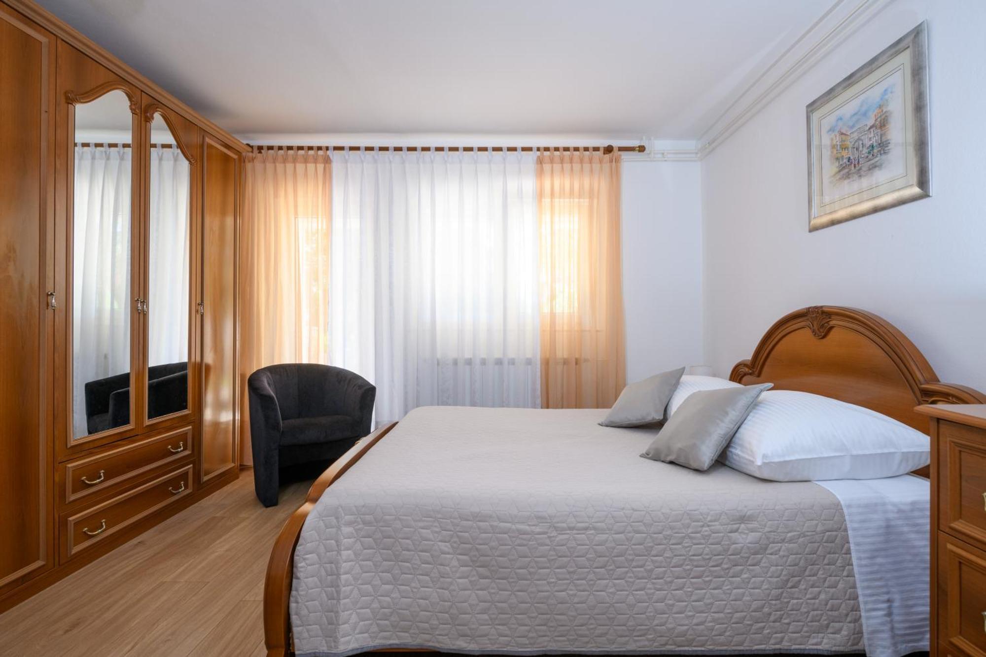 Krajcar Apartment Banjole Bagian luar foto
