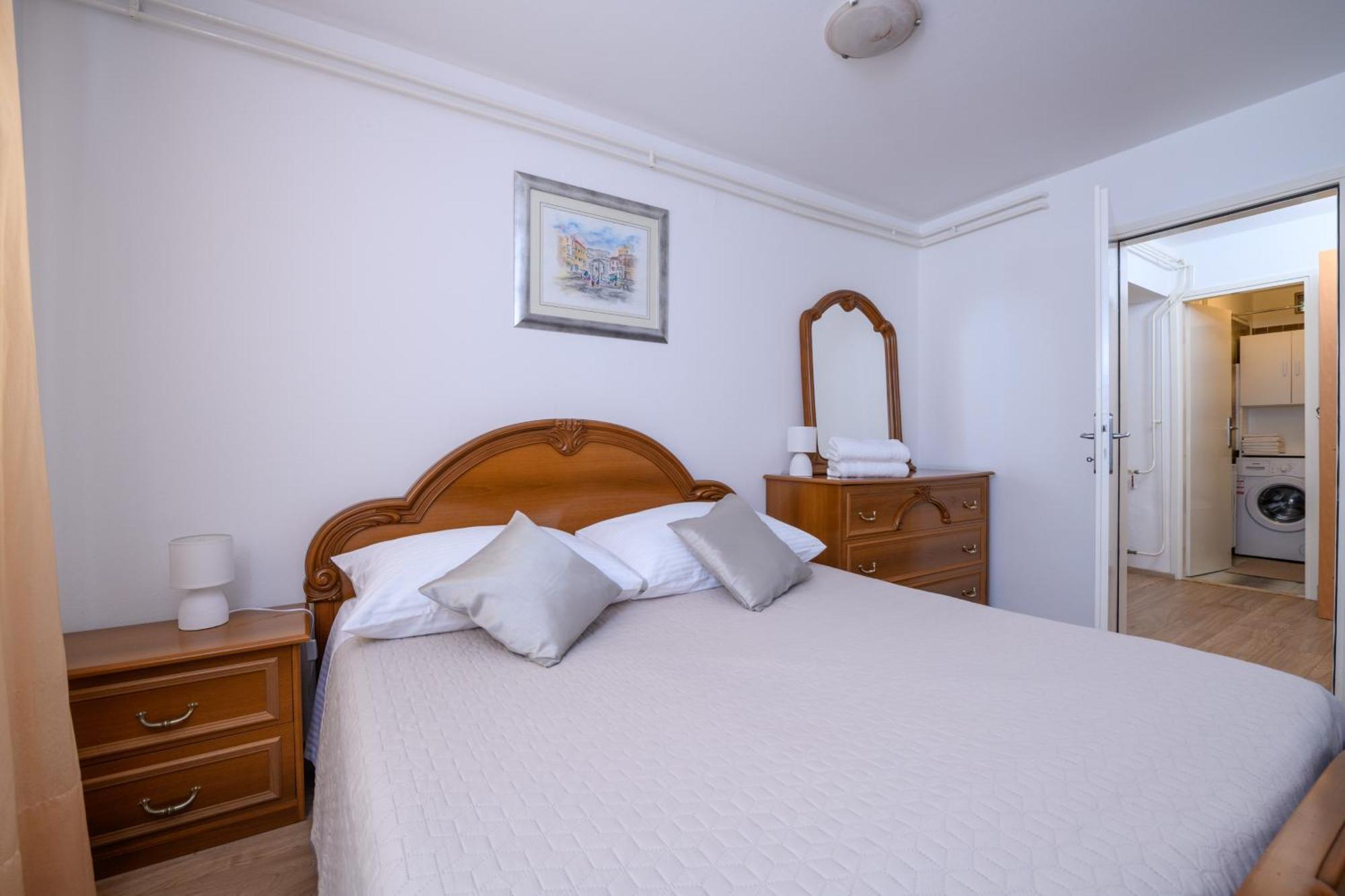 Krajcar Apartment Banjole Bagian luar foto